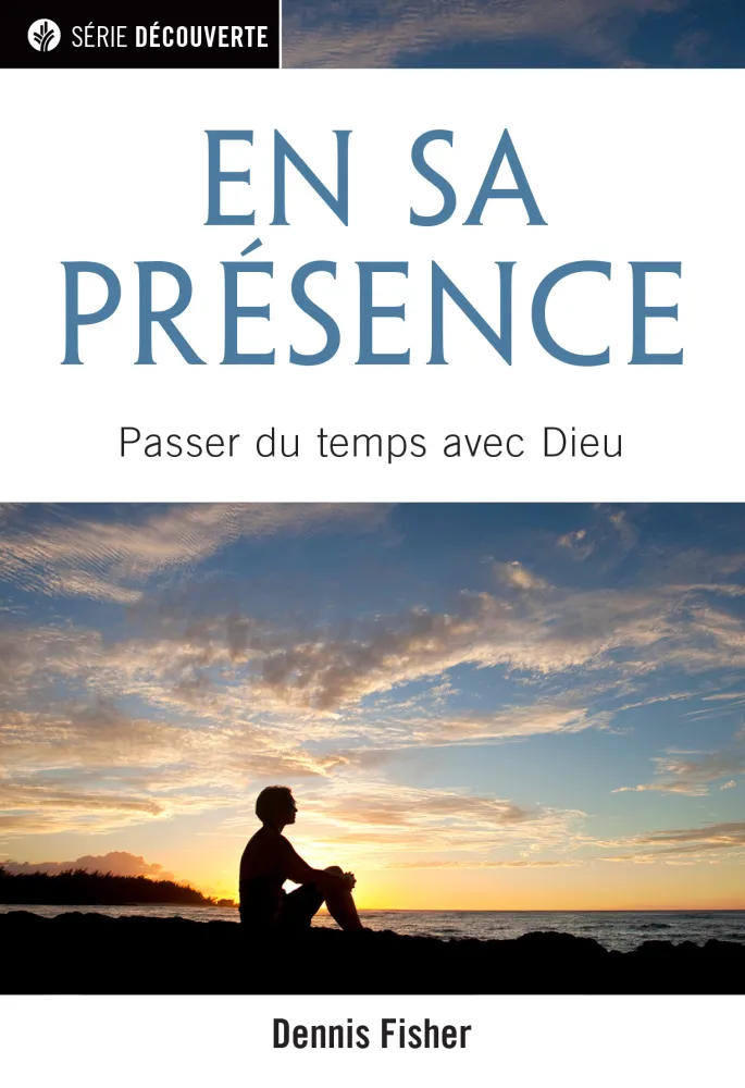 En sa présence