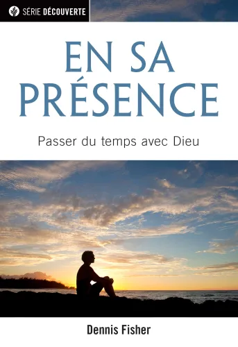 En sa présence